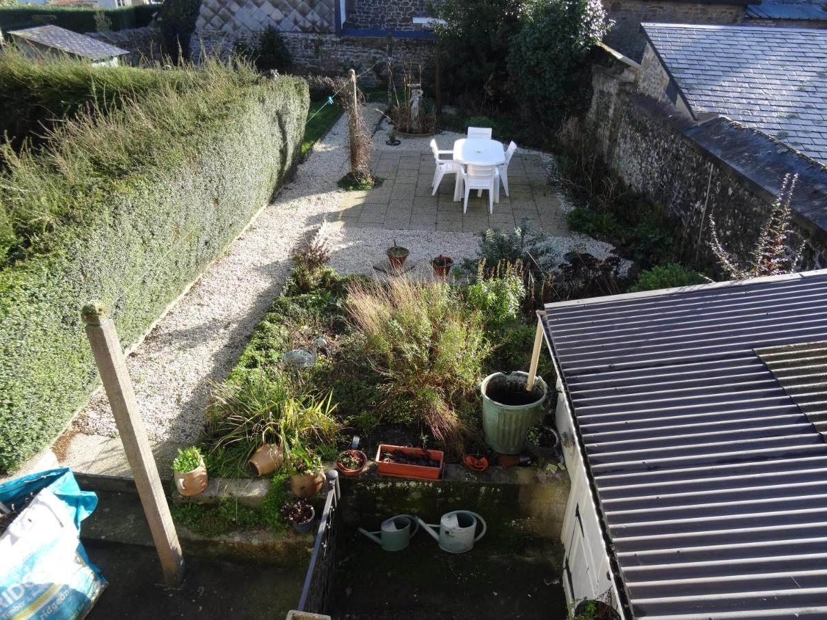Charming French Cottage-Gite In The Heart Of Quiet Gorron المظهر الخارجي الصورة